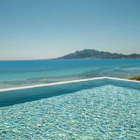 Apartament Deluxe Seafront Villa-privated Pool
